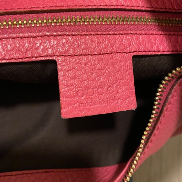 Authentic Gucci crescent hobo shoulder bag in pink - Picture 10 of 11